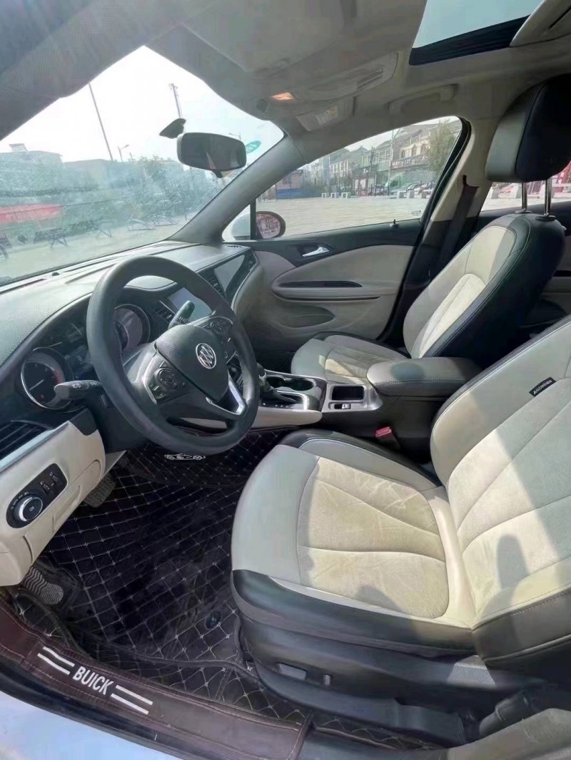 北京17年别克威朗3