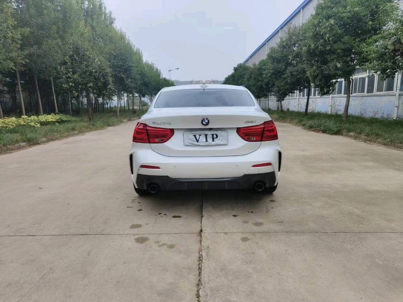 北京22年宝马1系3