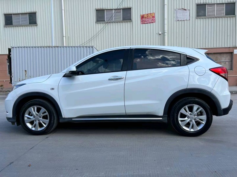 东莞18年本田缤智8