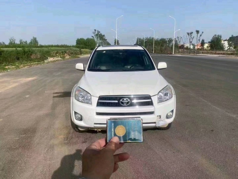 北京11年丰田RAV4荣放1