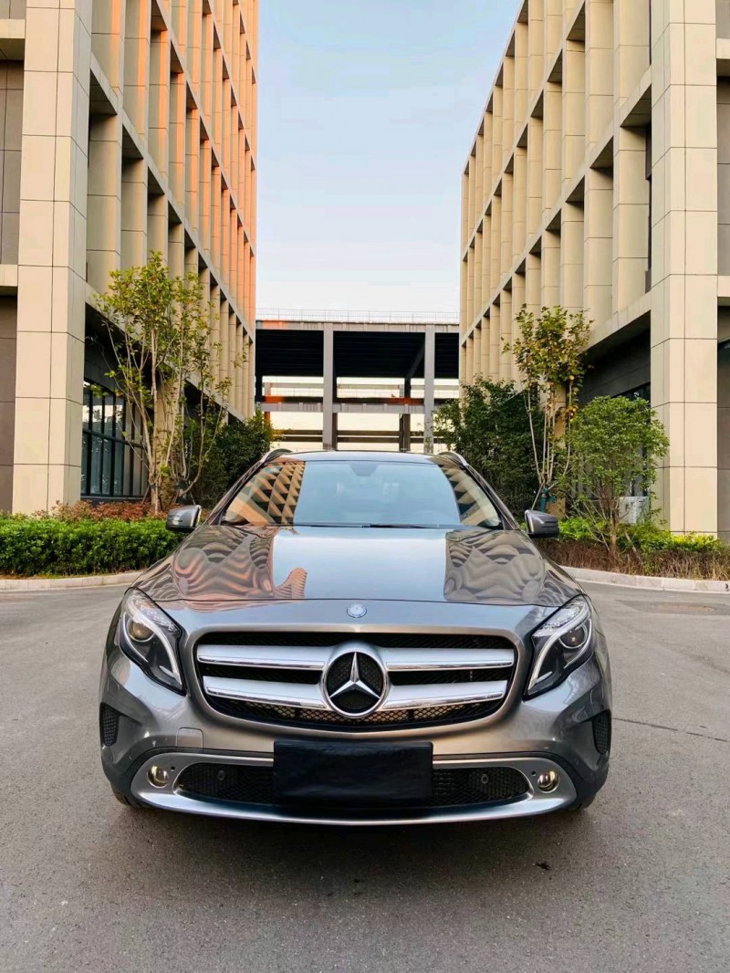 徐州16年奔驰GLA1