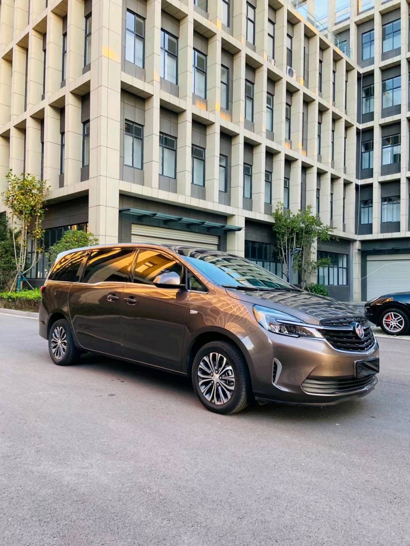 徐州21年别克GL82