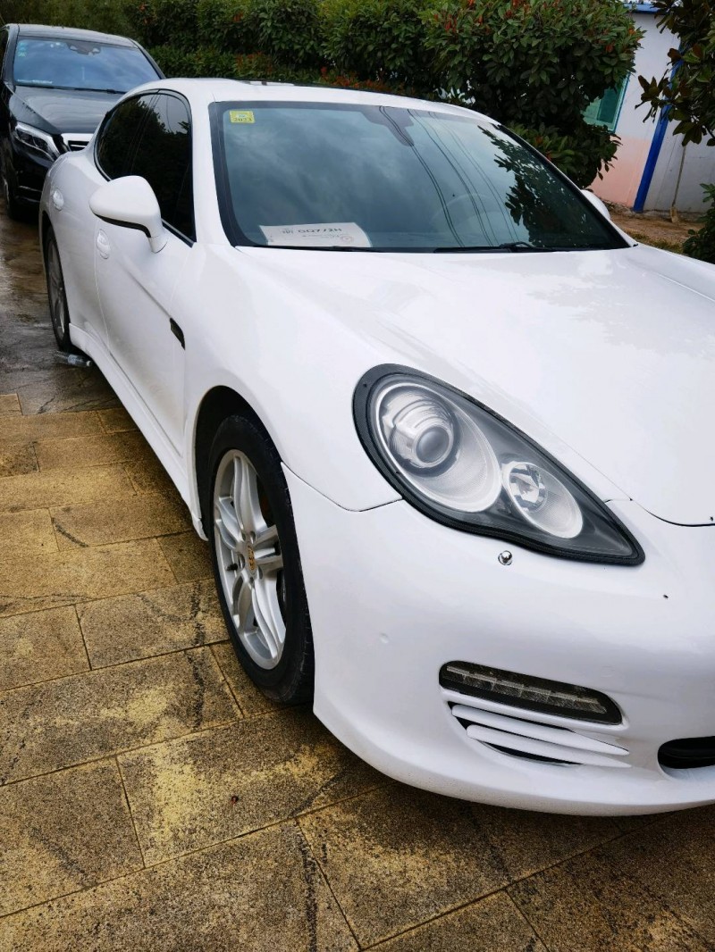 徐州10年保时捷帕拉梅拉2