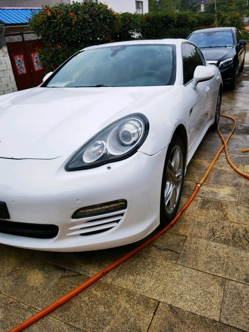 徐州10年保时捷帕拉梅拉1