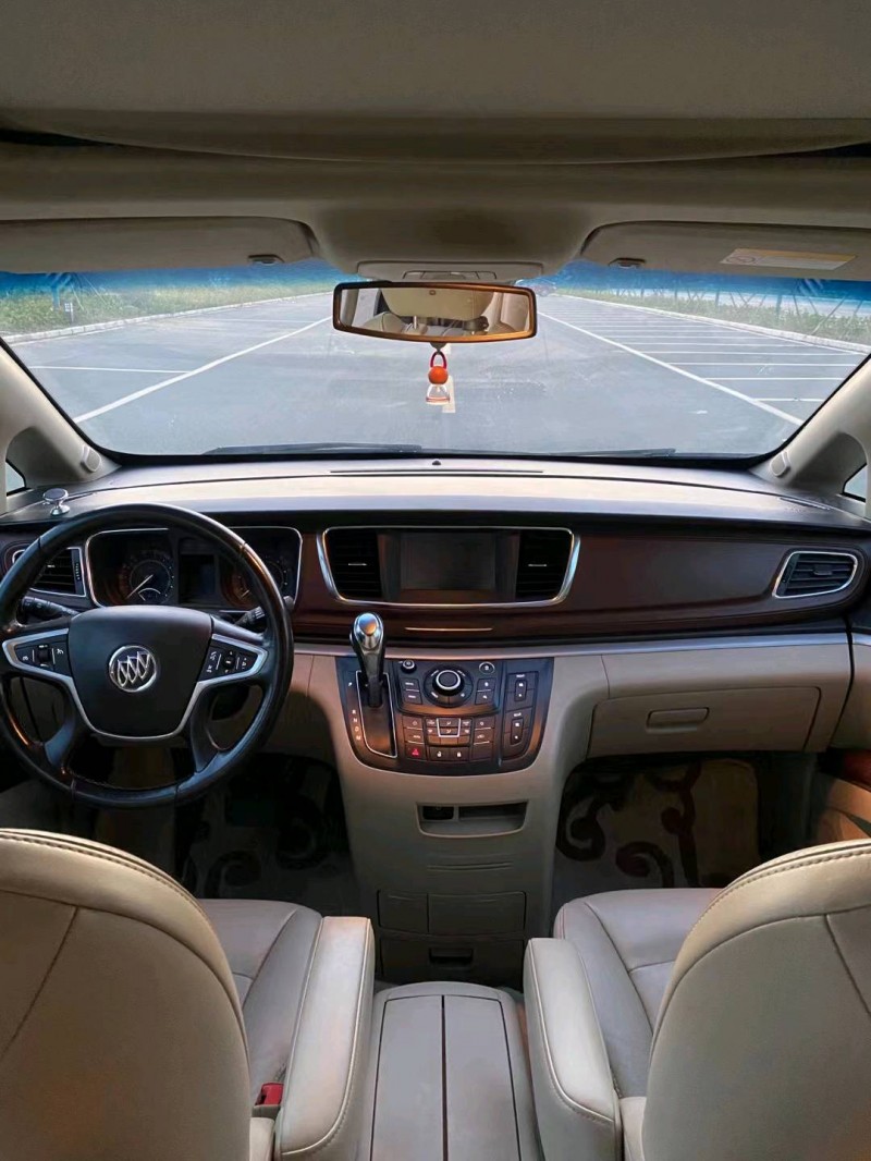 徐州17年别克GL85