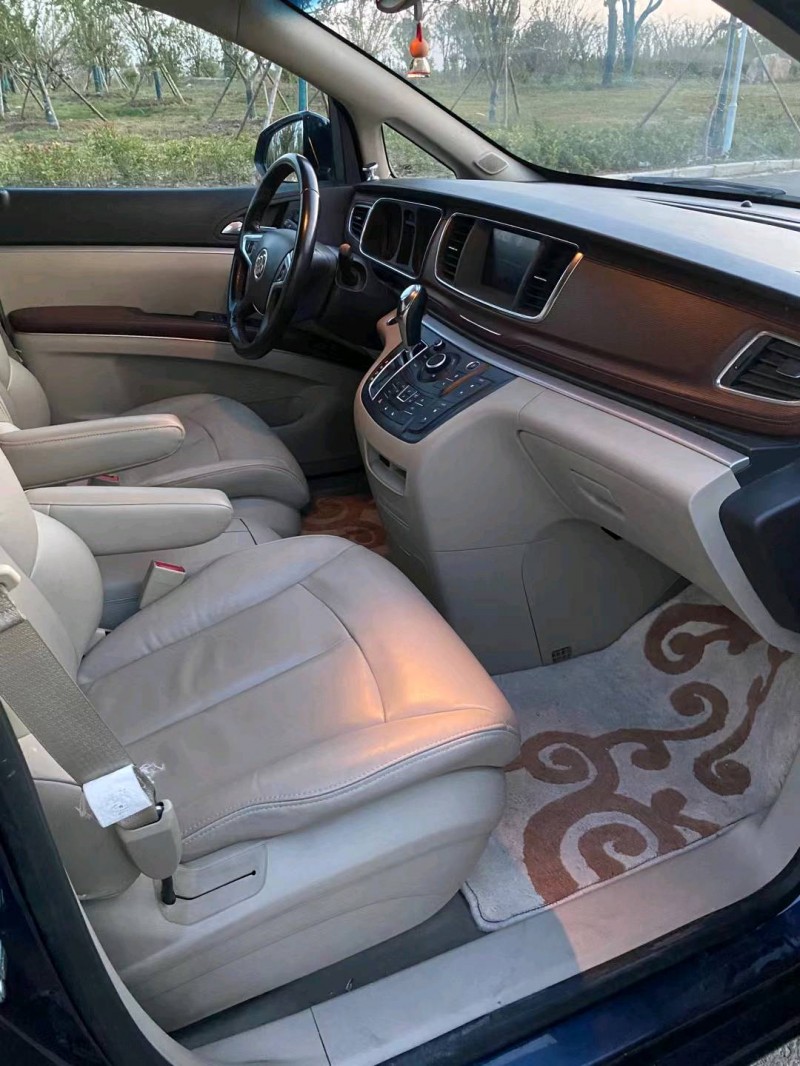 徐州17年别克GL87