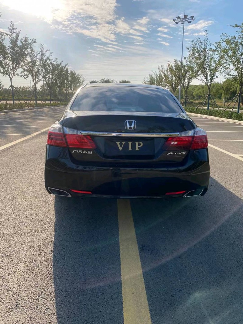 徐州14年本田雅阁9