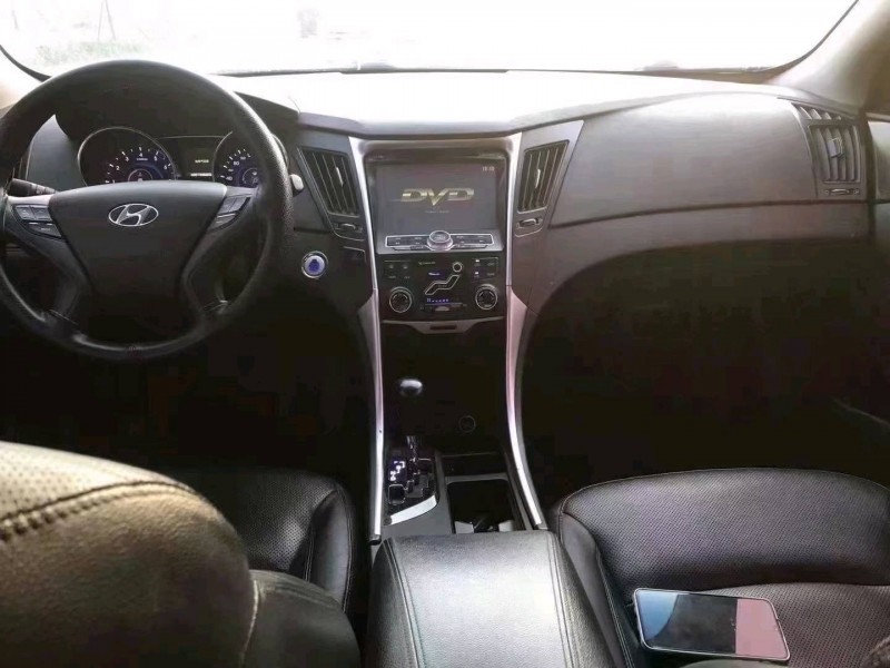 徐州14年现代索纳塔八5