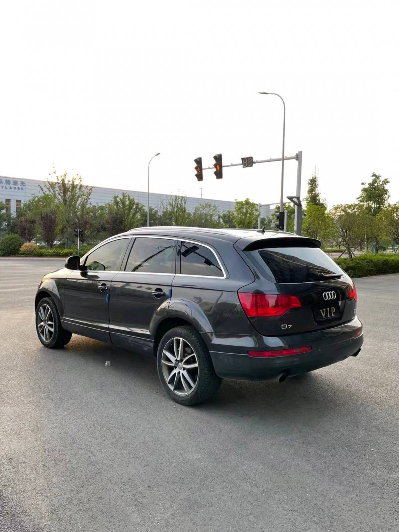 徐州11年奥迪Q78