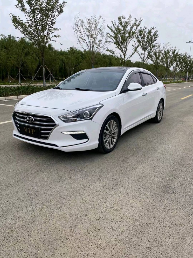 徐州19年现代名图8