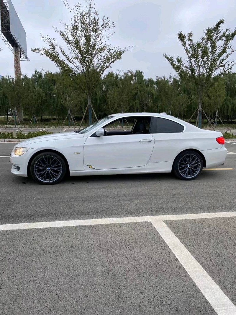 徐州13年宝马3系3