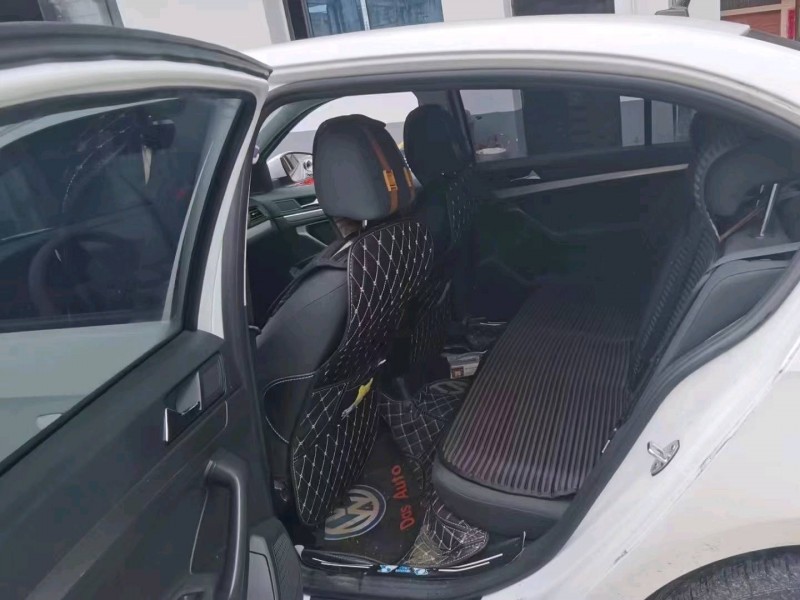 济南21年大众朗逸4