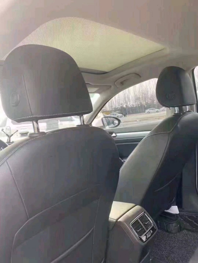 济南17年大众凌渡5