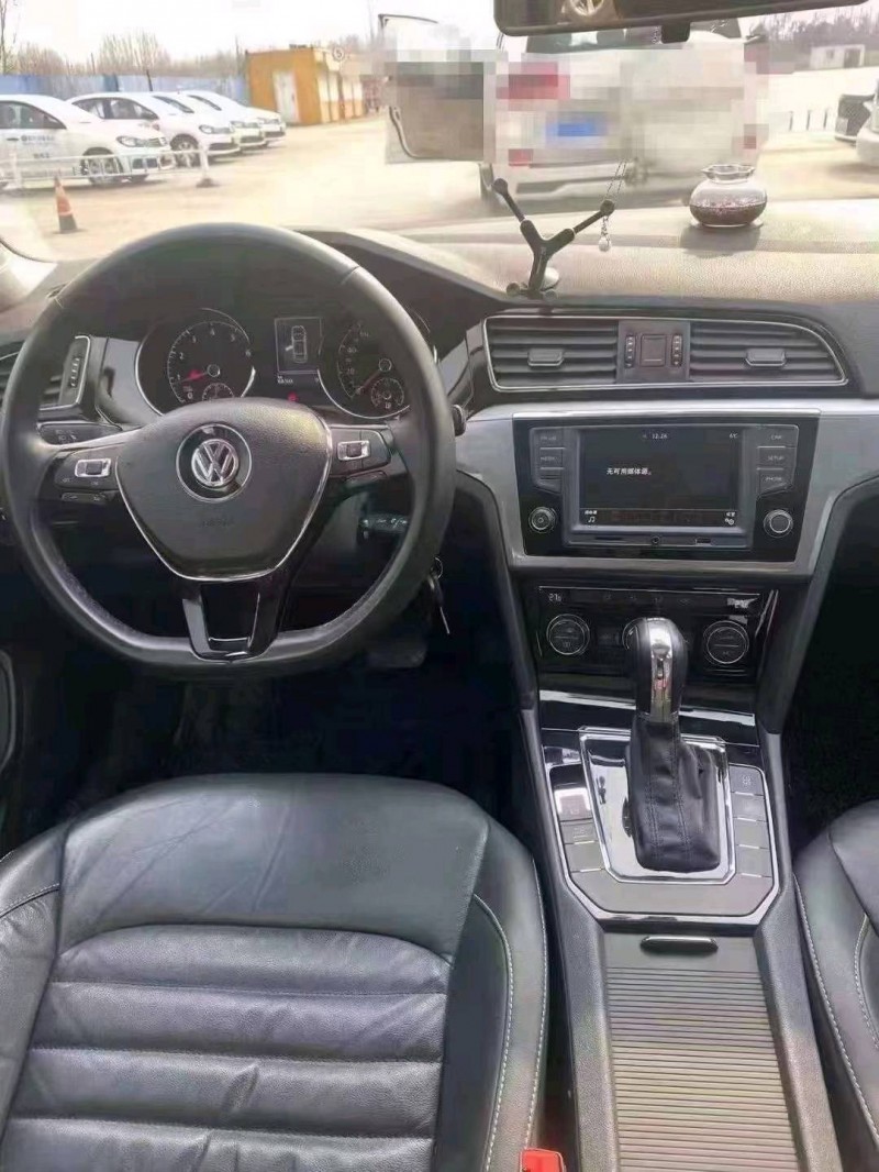 济南17年大众凌渡6