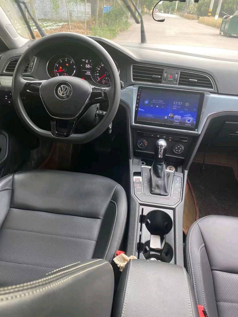 济南17年大众凌渡5