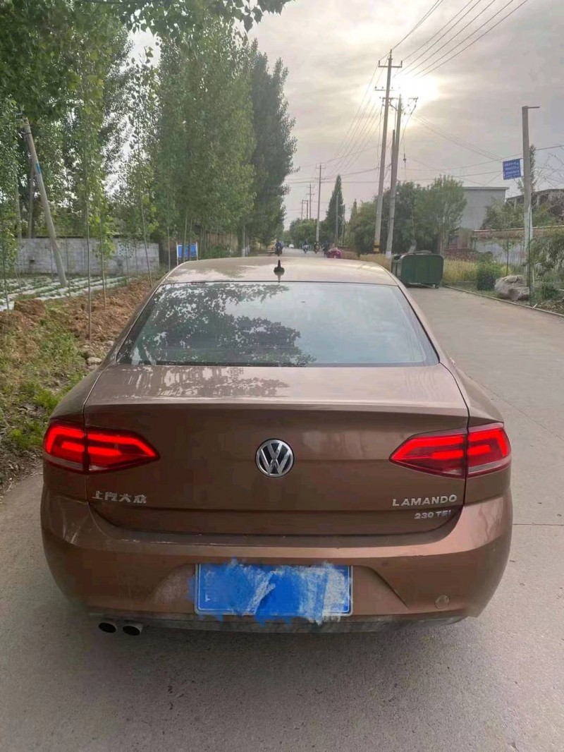 济南17年大众凌渡9