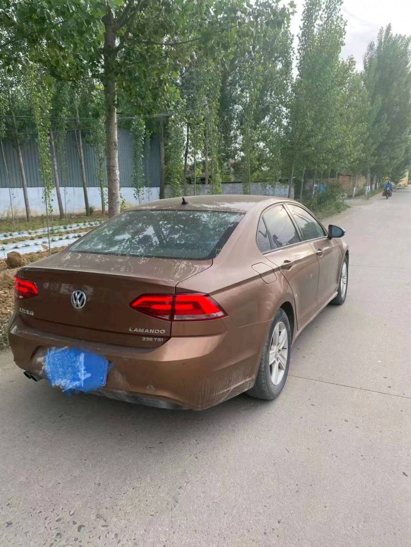 济南17年大众凌渡8