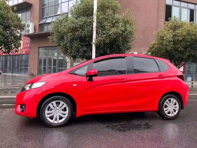 重庆17年本田飞度3