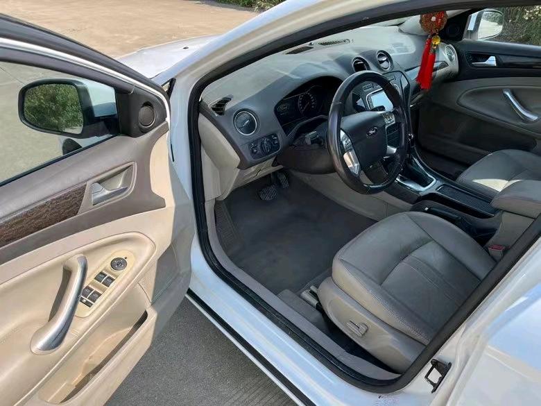 盐城12年福特蒙迪欧-致胜6