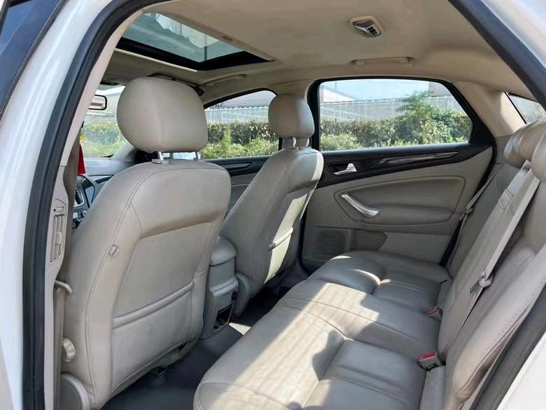 盐城12年福特蒙迪欧-致胜5