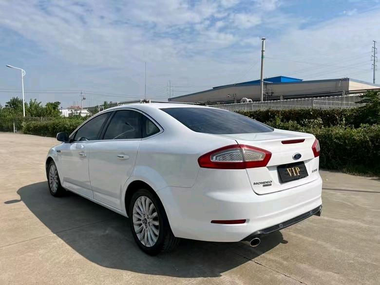 盐城12年福特蒙迪欧-致胜1