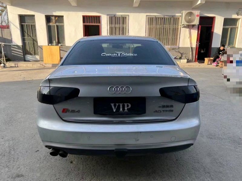 济宁14年奥迪A4L9