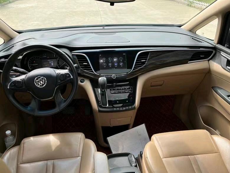 盐城17年别克GL86