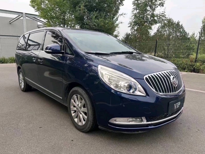 济宁13年别克GL82