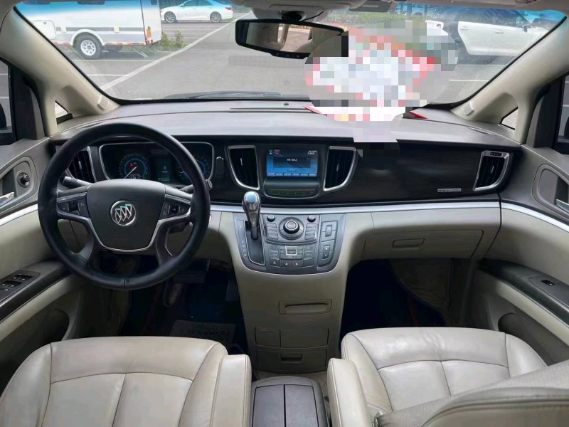 济宁13年别克GL84