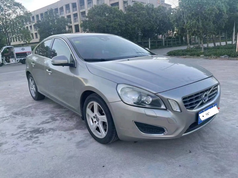 泰州13年沃尔沃S60L2