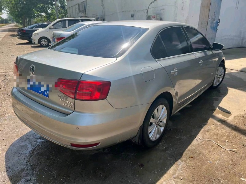 保定16年大众速腾8