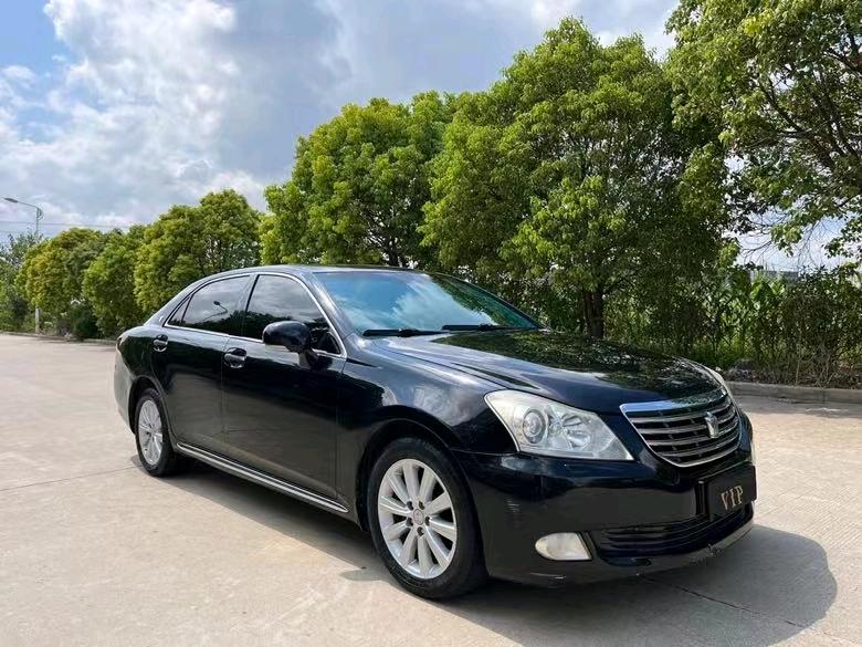 盐城11年丰田皇冠2