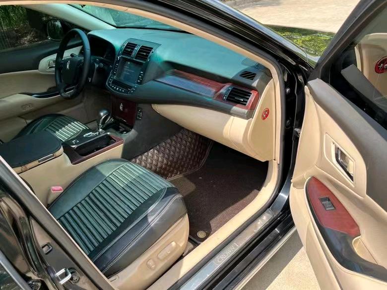 盐城11年丰田皇冠6