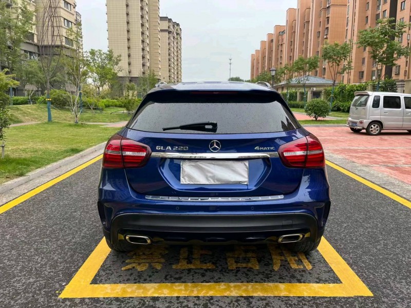 徐州18年奔驰CLA4