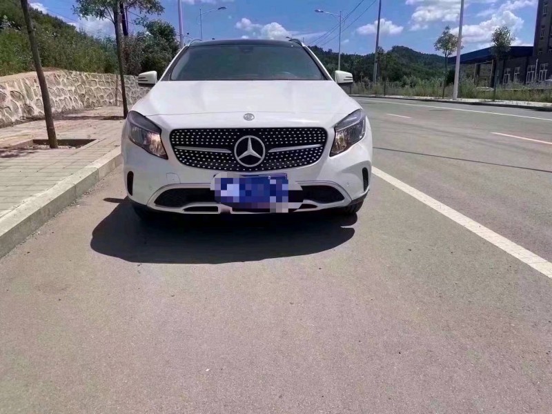 邢台19年奔驰GLA2