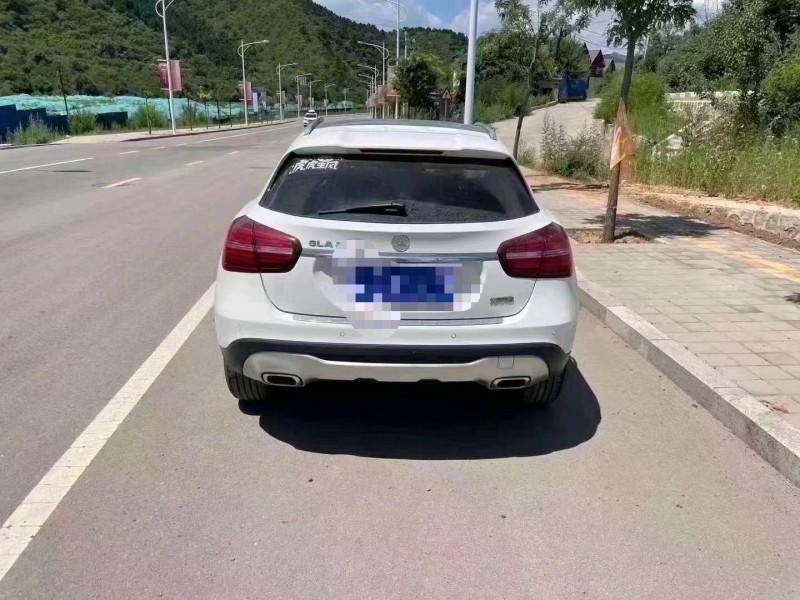 邢台19年奔驰GLA4