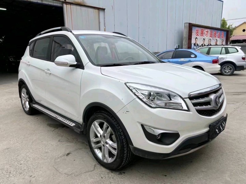 濟寧16年長安汽車CS353