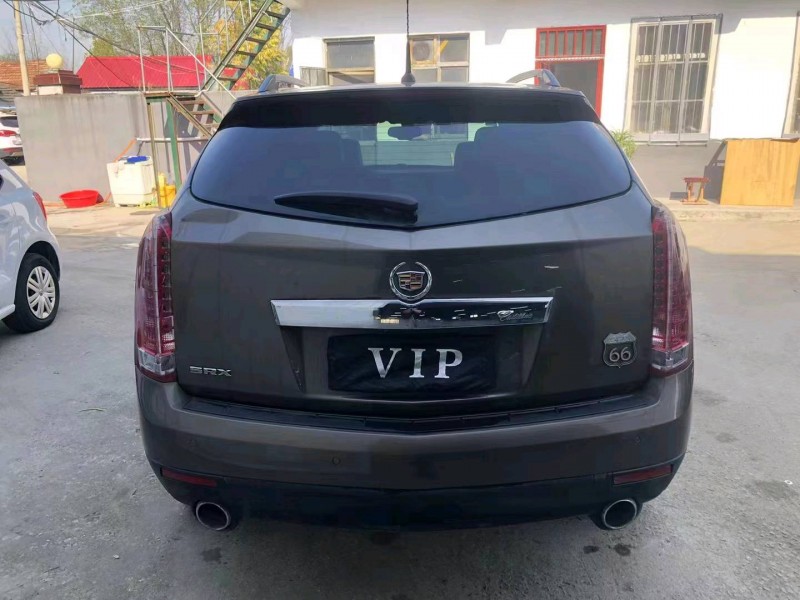 济宁15年凯迪拉克SRX8