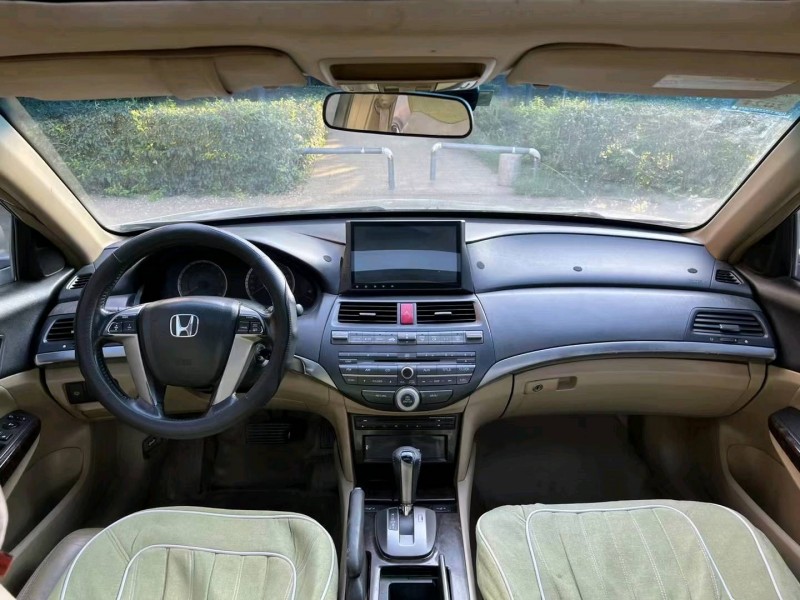 邢台10年本田雅阁3