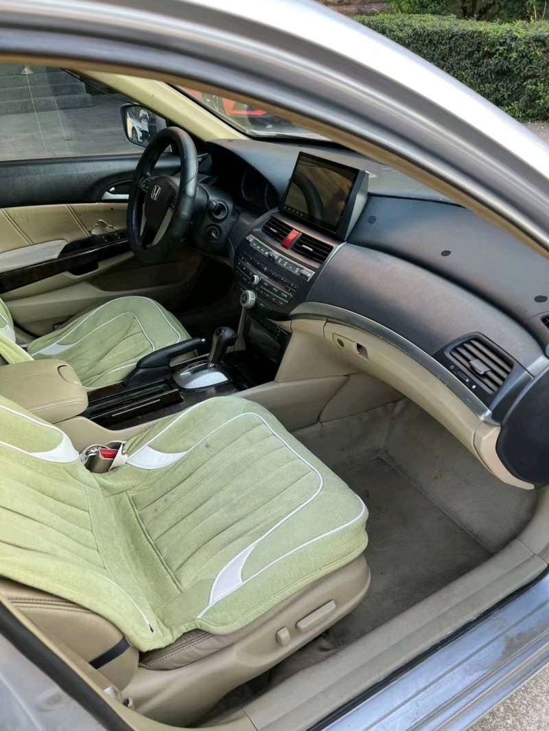 邢台10年本田雅阁1