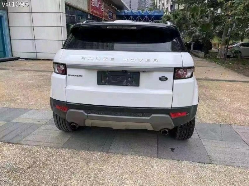 广州16年路虎揽胜极光(进口)9