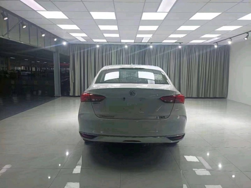 枣庄22年别克威朗2