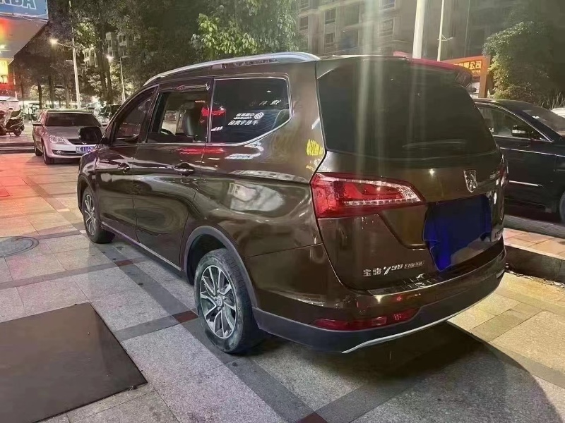 廈門18年寶駿7304