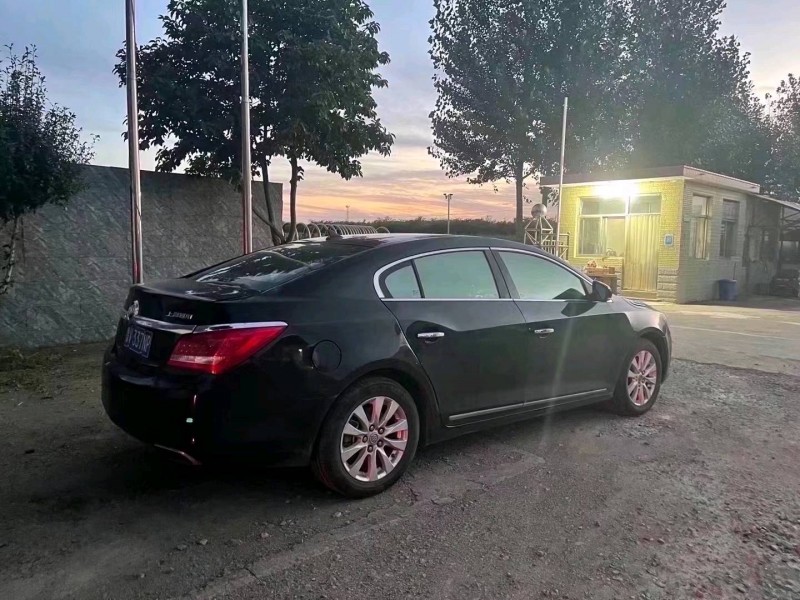 东营15年别克君越5