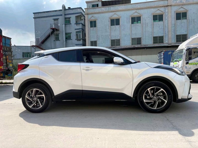 东莞21年丰田CHR8