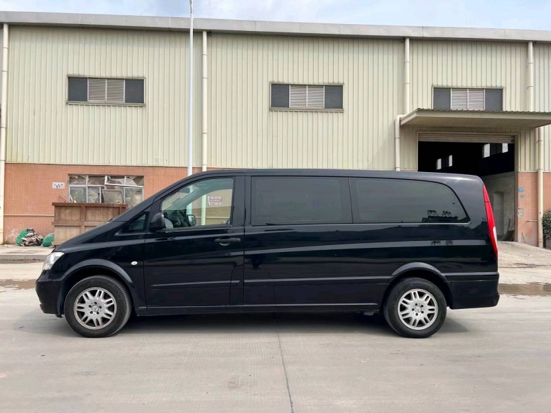 东莞14年奔驰威霆7