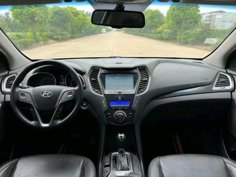 盐城15年现代新胜达8