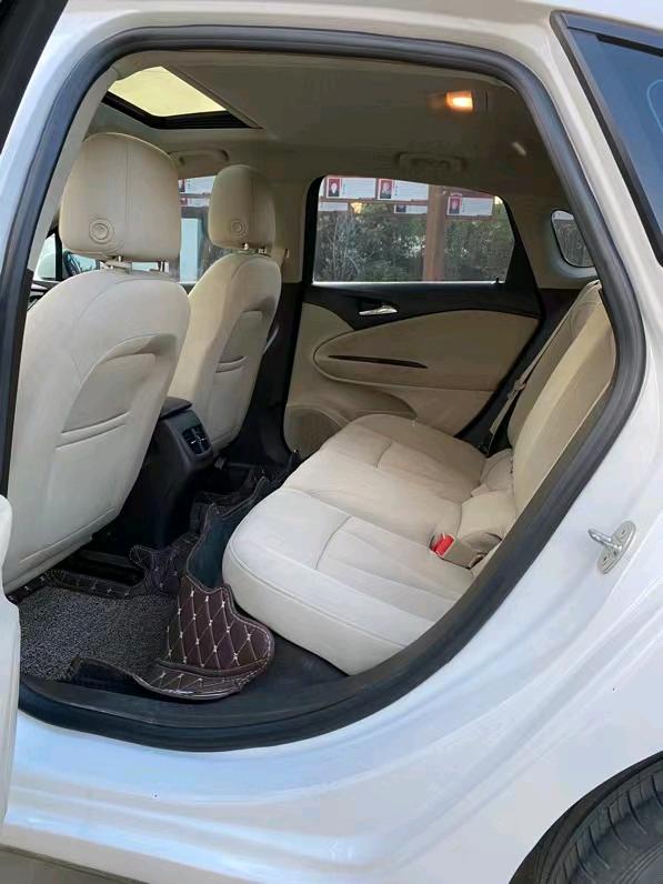 徐州17年别克威朗1