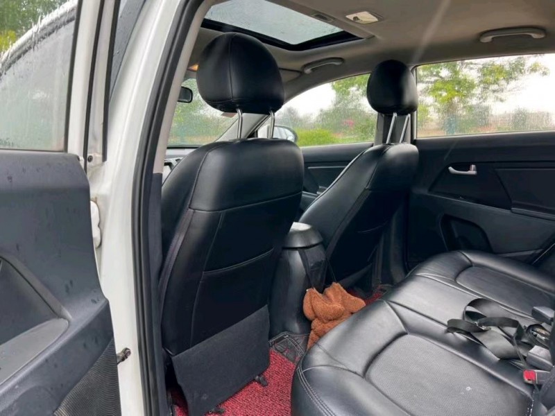 盐城16年起亚智跑7