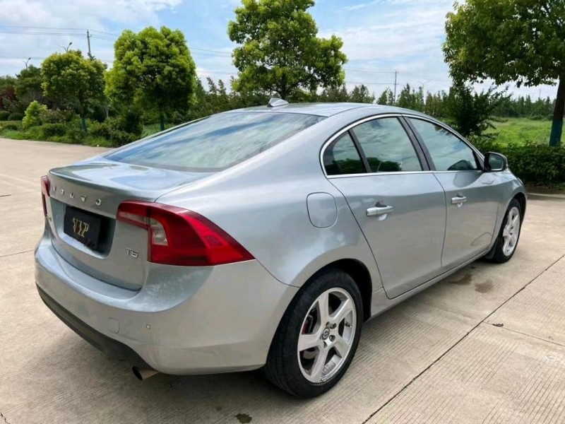 盐城12年沃尔沃S60L5